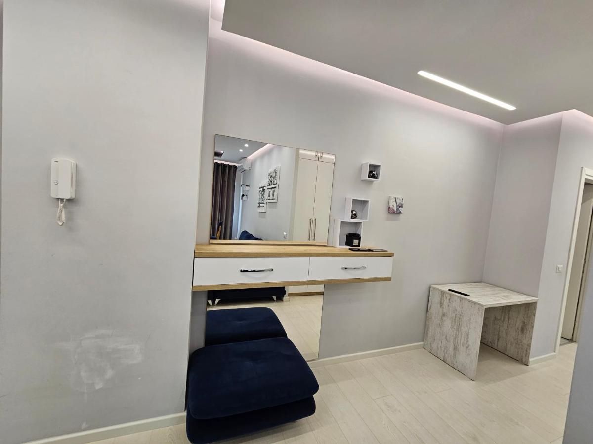 Tower Bridge Apartment Tirana Exterior photo