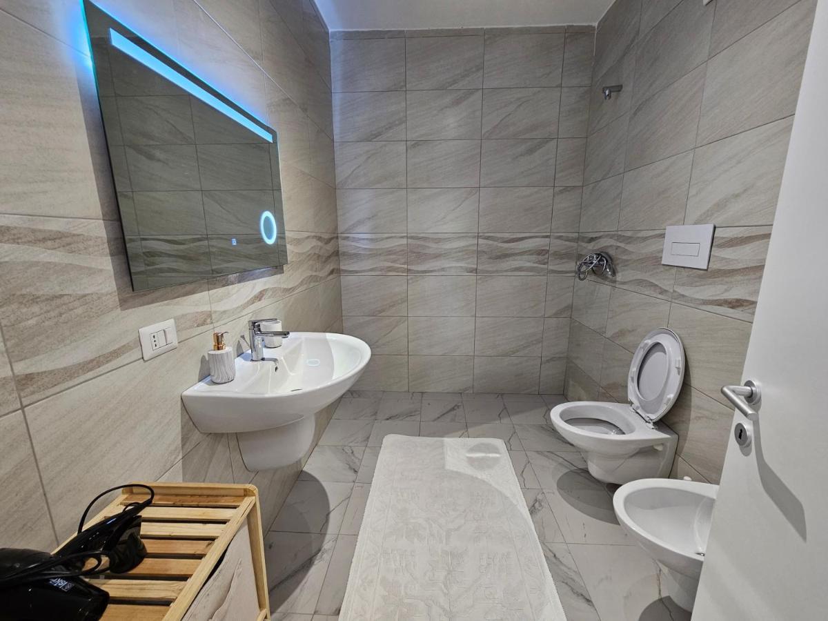 Tower Bridge Apartment Tirana Exterior photo