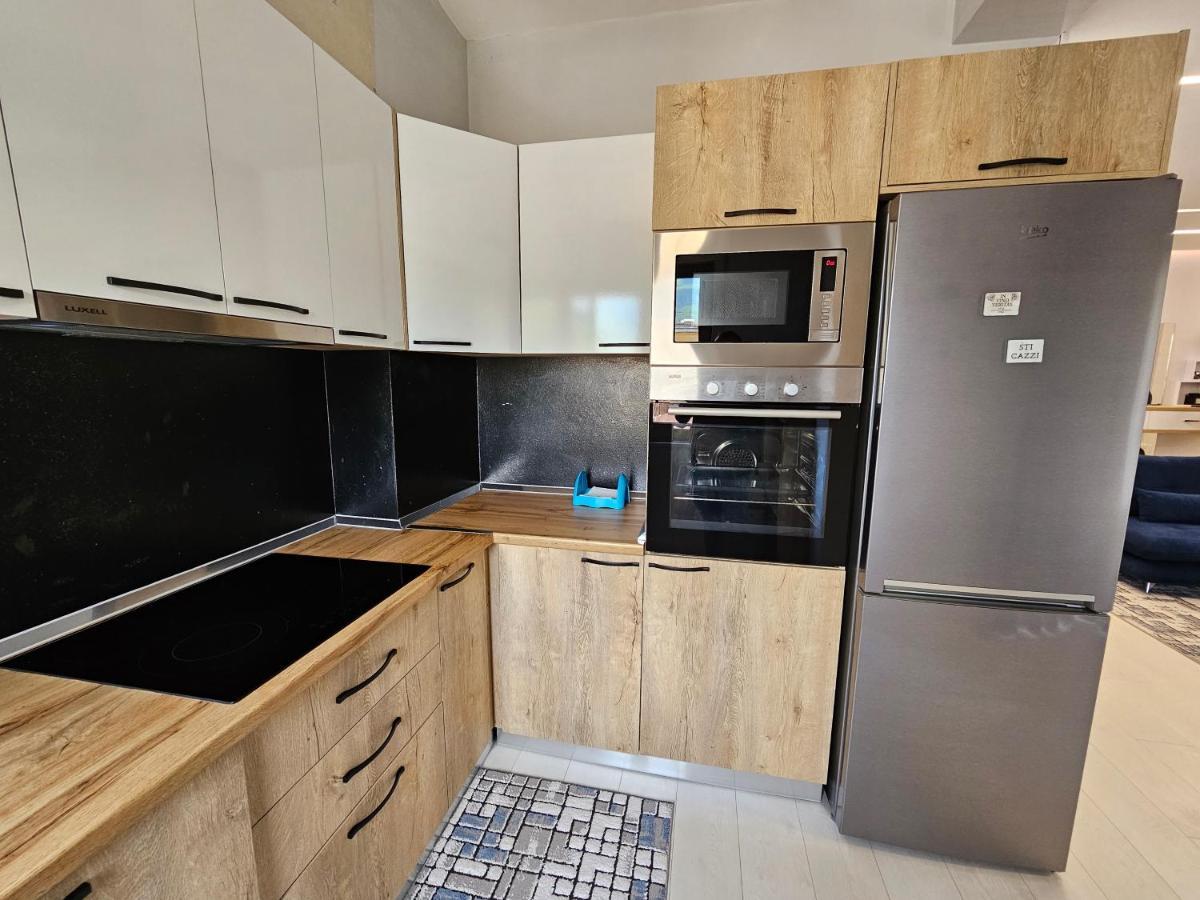 Tower Bridge Apartment Tirana Exterior photo