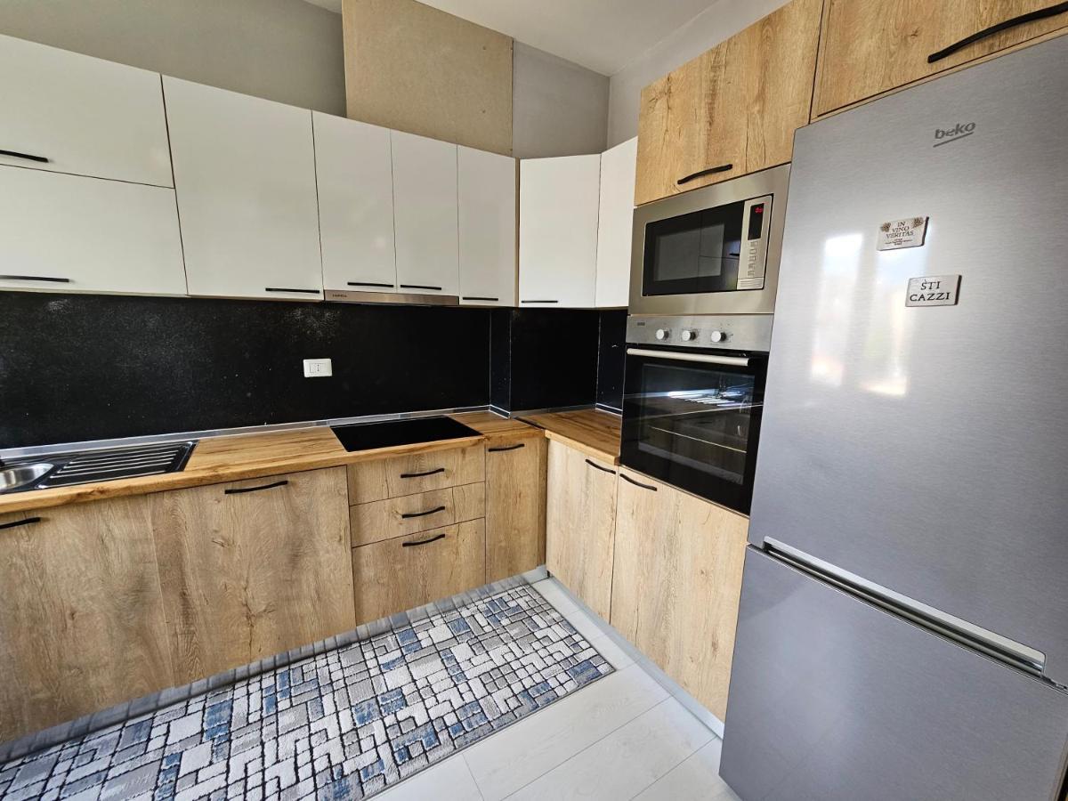 Tower Bridge Apartment Tirana Exterior photo